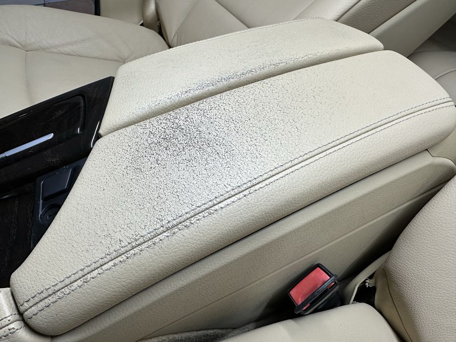 Покраска шкіри, поклейка плівки, антіхром!