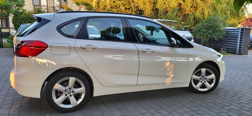 BMW 218 2.0 150 koni System Rozpoznawania Znaków