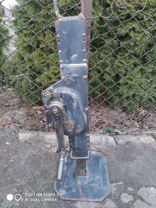 Підставка - домкрат до картопляного комбайна