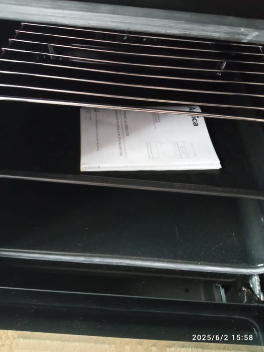 Piec z piekarnikiem + okap