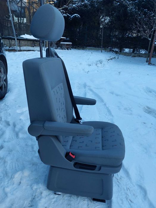 Fotel obrotowy VW T5 Multivan