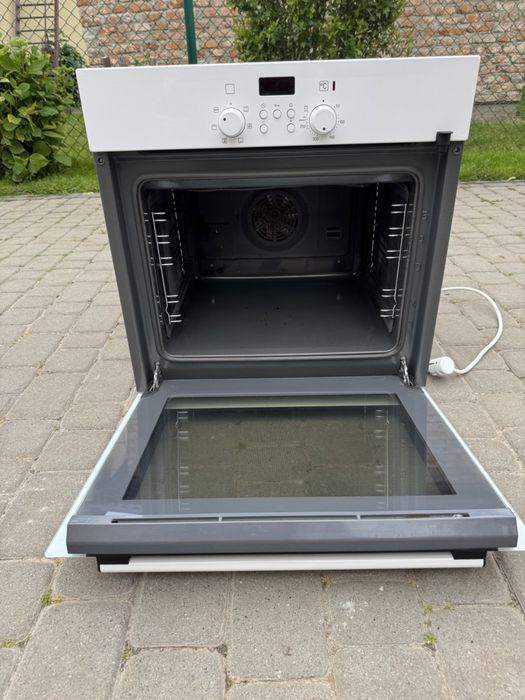 Духовка електрична Siemens вбудована духова шафа