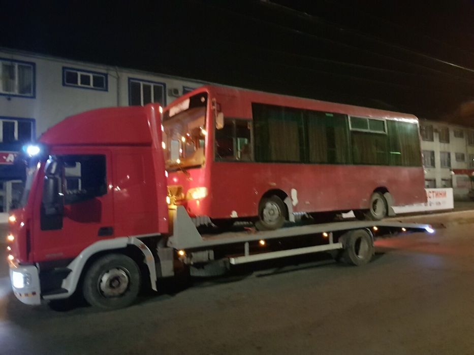 Послуги евакуатора 9т. Эвакуатор. Цілодобово