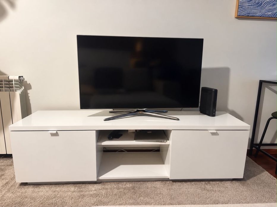 Movel TV BYAS branco brilhante