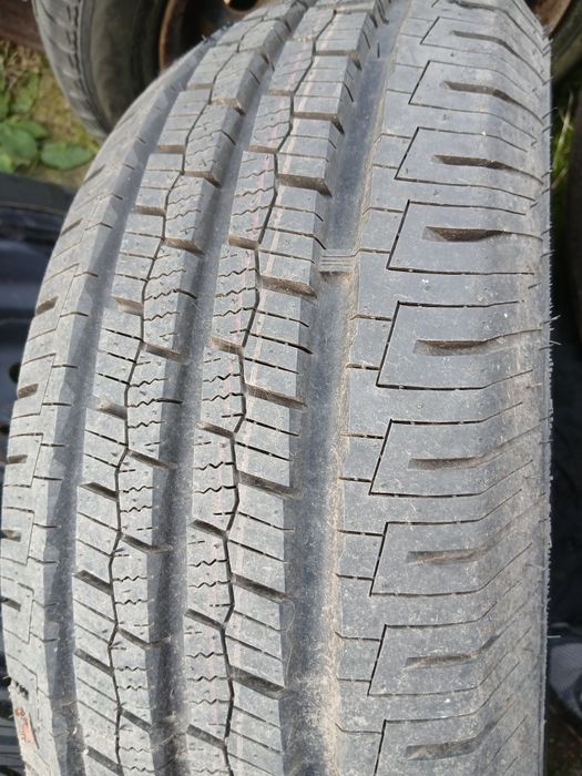 2x opony dostawcze bus 205/70R15 C całoroczne