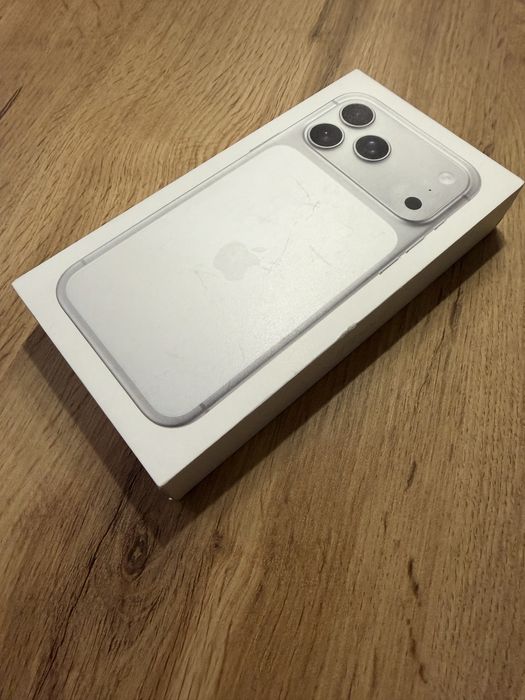 Iphone 17 Pro Max 256gb Silver SELADO