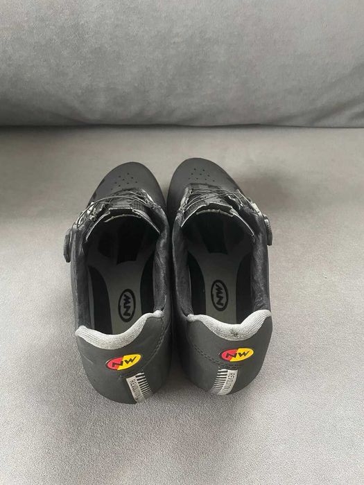 Веловзуття Northwave Revolution 2 розмip UK 8 (41,5 267мм) black