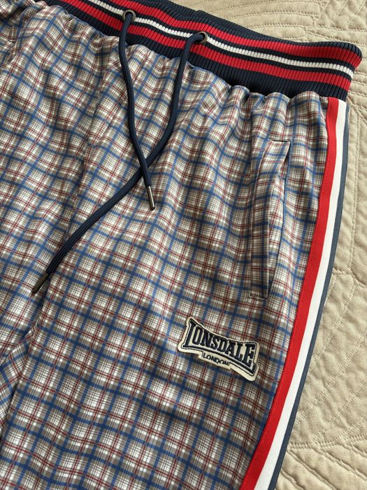 Новий чоловічий костюм Lonsdale London