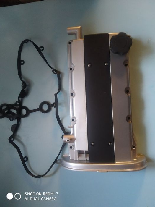 Кришка клапанів алюмінієва