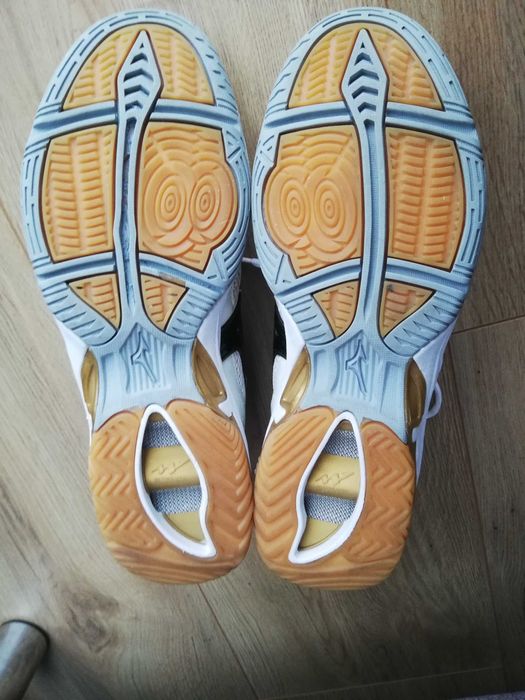 Mizuno buty sportowe halowe