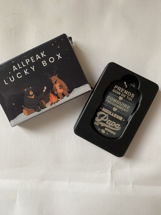 Продам брелок для тата