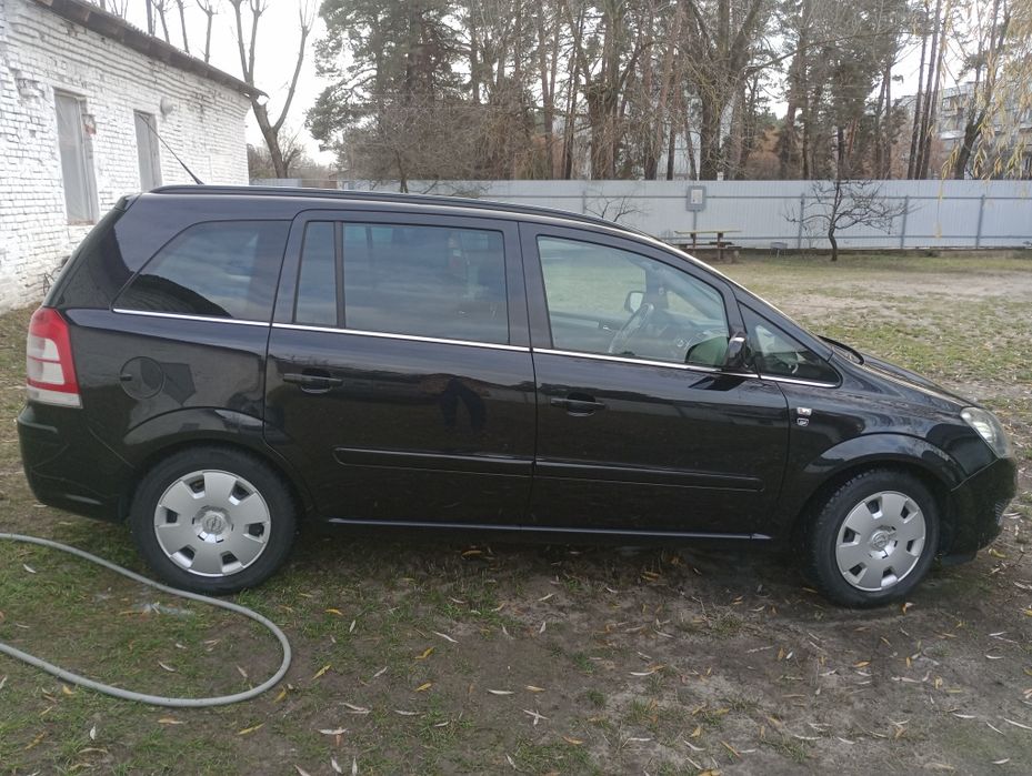 Продам Опель зафіра В