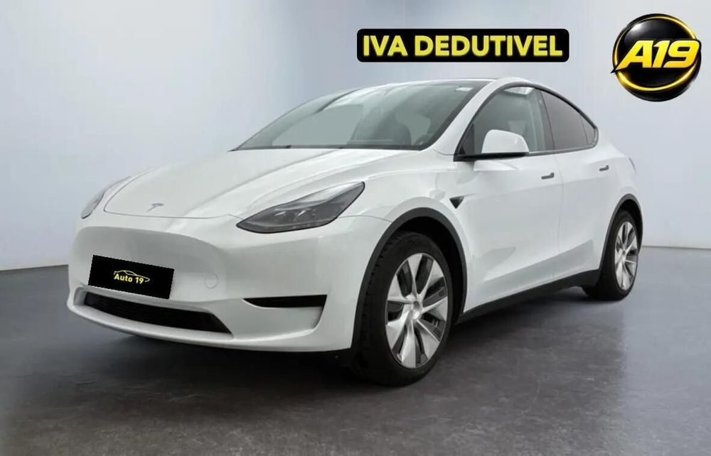Tesla Model Y RWD