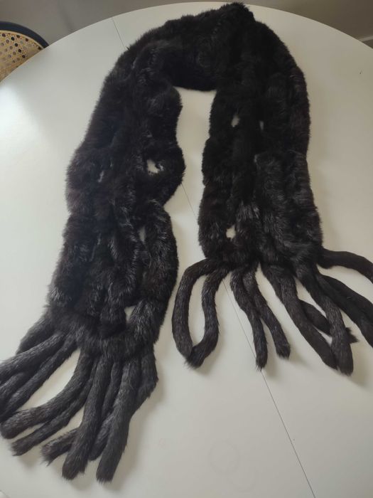 Szal czekoladowy futerkowy z futra królika