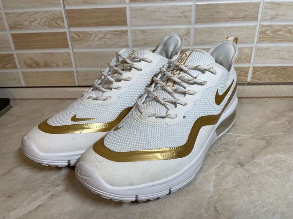 Кроссовки Nike air max 43 розмір, 27,5 см У відмінному стані кросівки