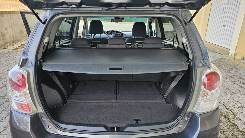 TOYOTA VERSO D4D 7 LUGARES 175 MIL KM