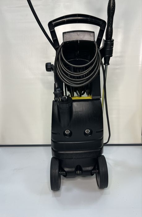 Професійна мийка karcher HD 650SX