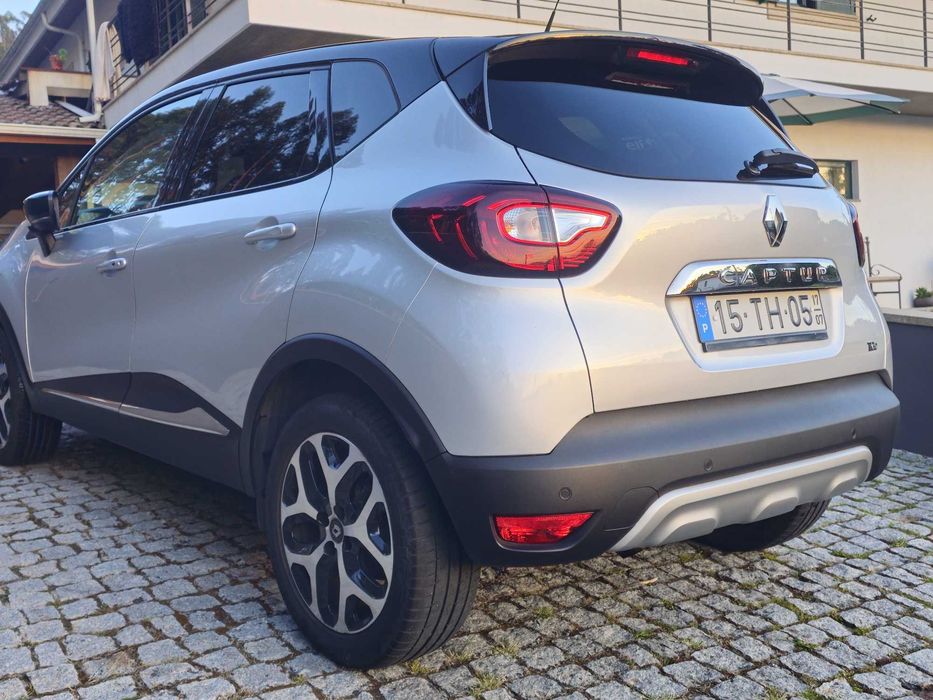 Renault Captur 1.2 TCe Exclusive — photo 4