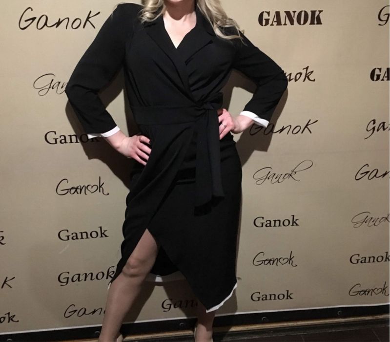 Жіночі сукні плаття на дівчат