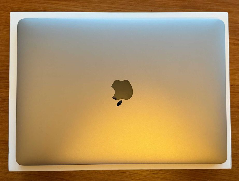 MacBook Pro 13" | Intel Core i5 | 16GB RAM | 512GB SSD | A1706