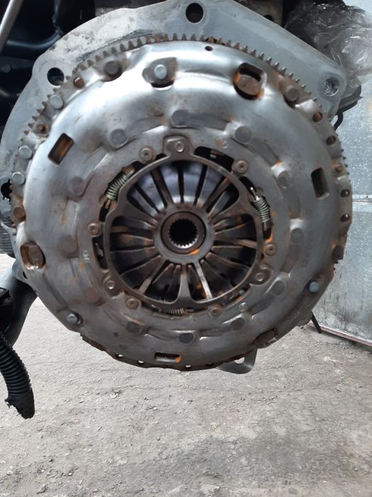Sprzęgło dwumasowe vw 2.0tdi,passat b6,touran,audi a3