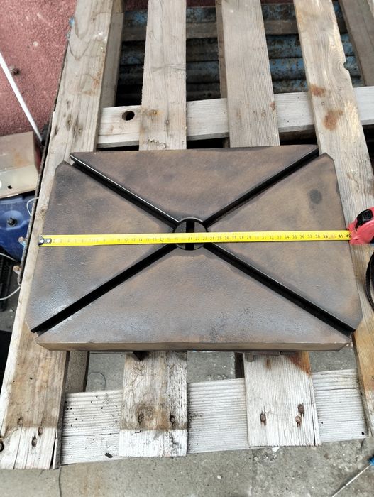 Stół do prasy mimośrodowej