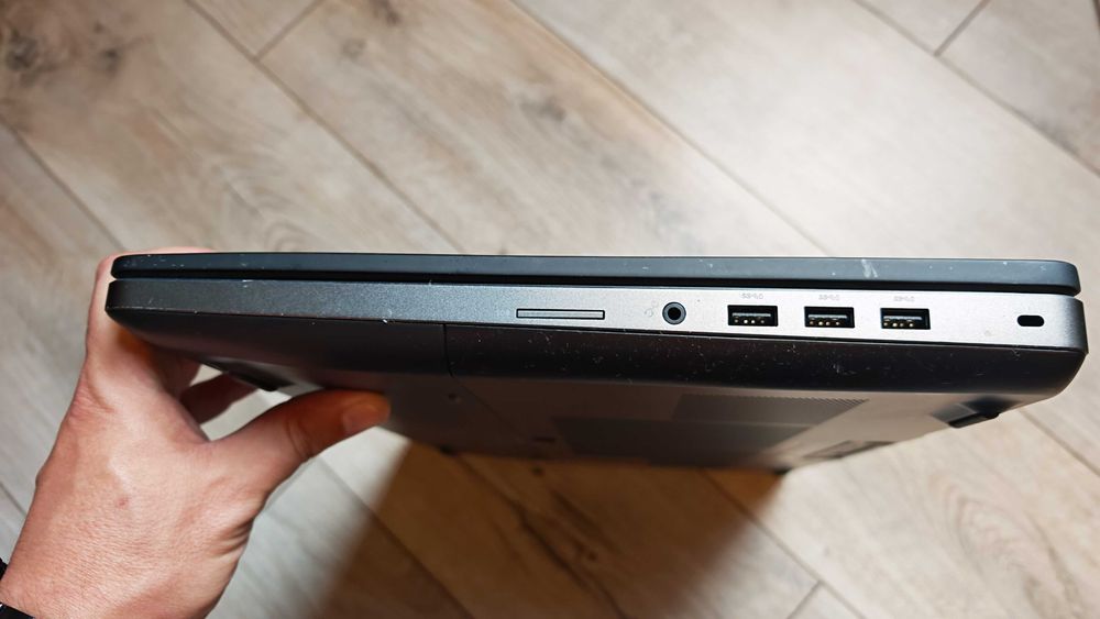 Робоча станція Dell Precision 7710 17.3" i7-6820HQ/16Gb/512Gb/Radeon R9 M375X