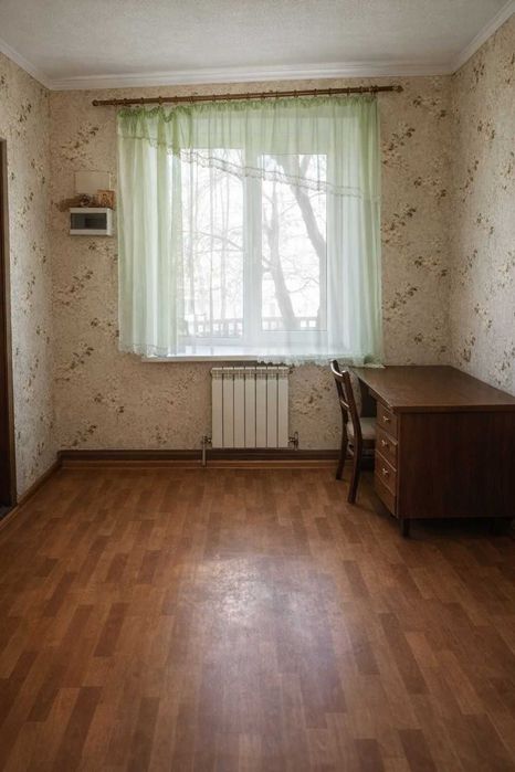 Продам 2-х этажный дом в 15 минутах езды от города