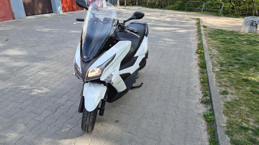 Kymco X-Town. 125 cm3 • 13 KM