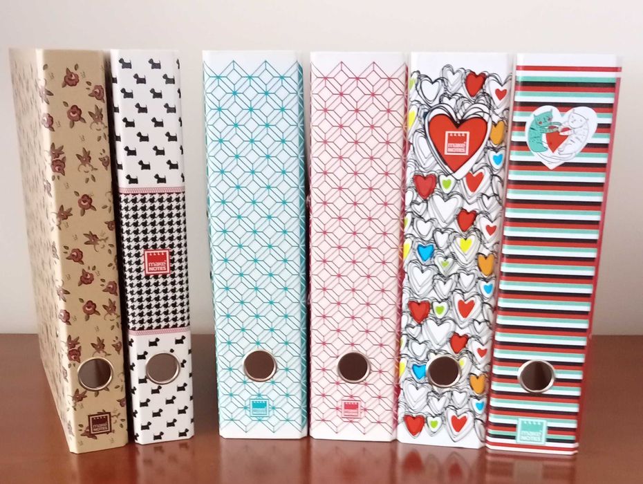 6 Pastas novas com argolas lombada estreita e larga  paga só 4€