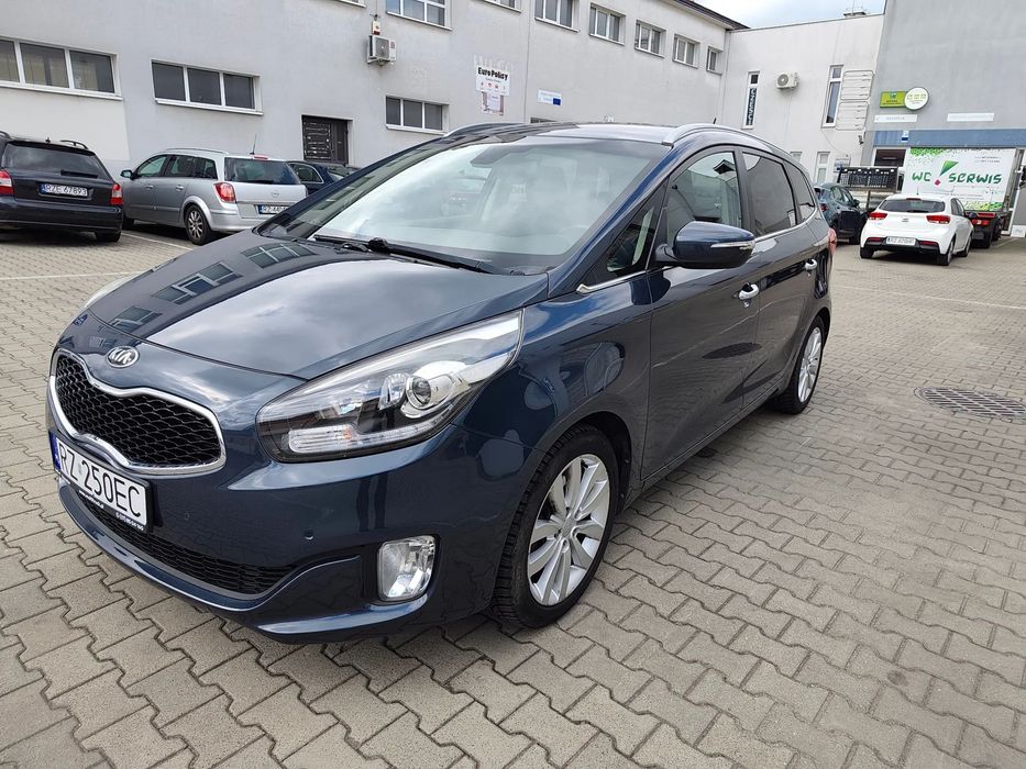 Kia Carens