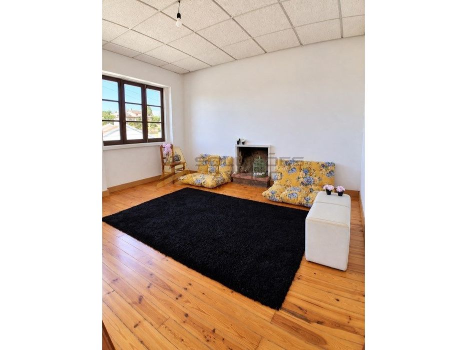 Apartamento T3 com Terraço e Garagem no Centro de Águeda