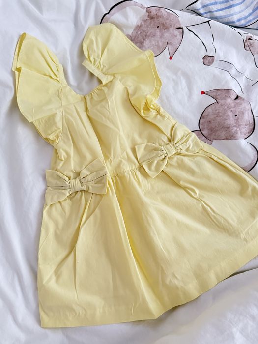 Сукня на дівчинку від Zara на 98 см