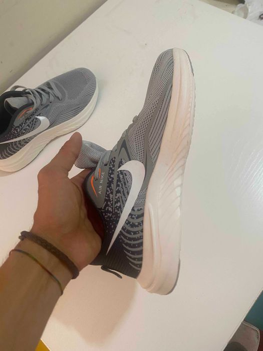 Tenis novos Nike N° 43
