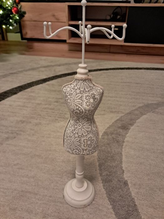 Stojak na biżuterię