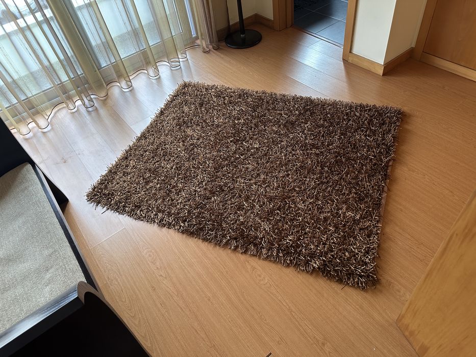 Tapete castanho quarto ou entrada ou hall