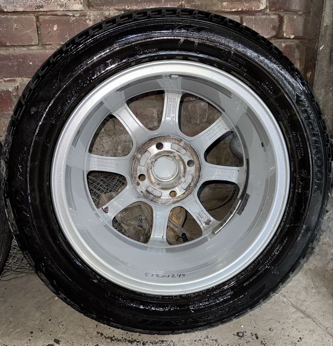 Продам диски с резиной  Ford R15