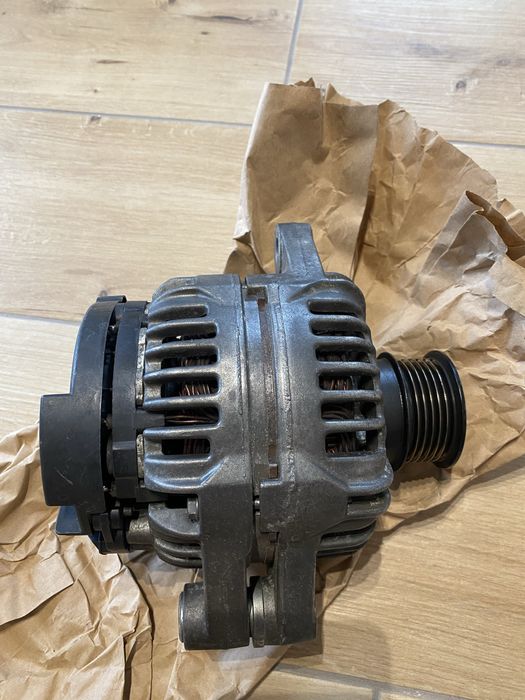Alternator Bosch Opel Vectra C 1.9 CDTI Z19DTH 150 KM Oryginał