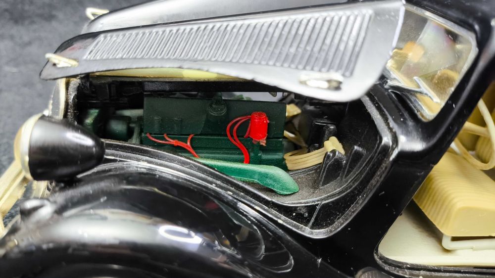 Модель авто 1.18 Citroen 15CV 6 Cyl 1952 Black (Maisto, made in Thailand)