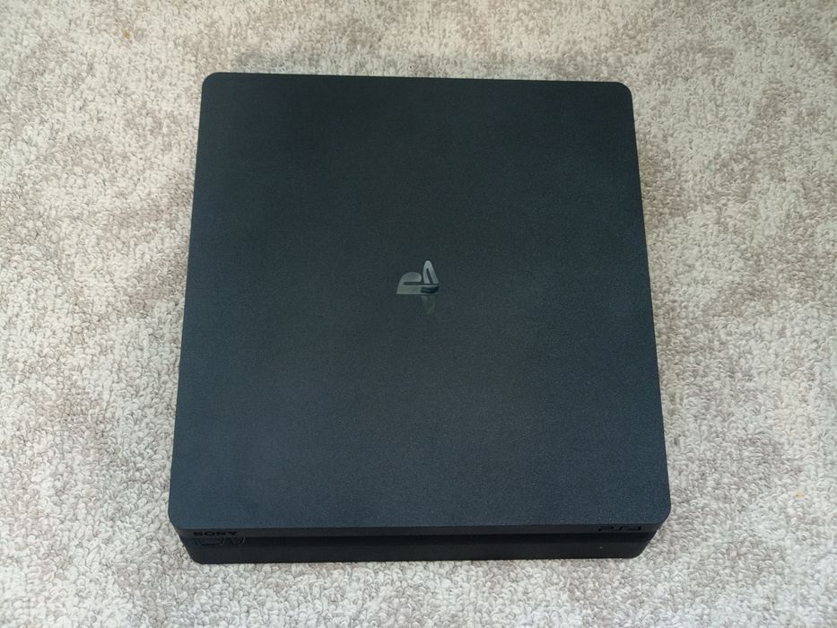 Playstation 4 Slim 1TB