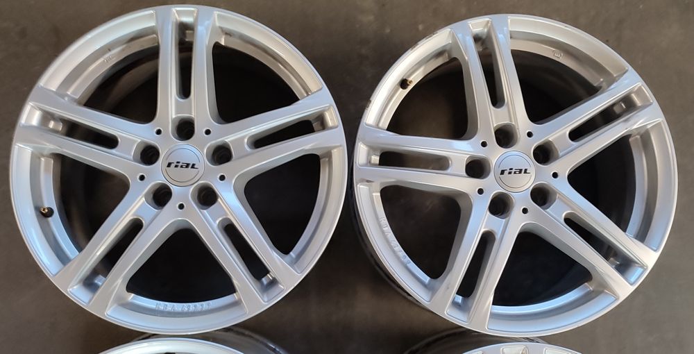 18" 8J 5x114.3 Komplet felg aluminiowych Rial
