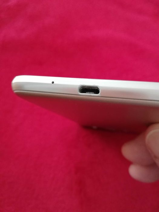 Samsung Galaxy J3 /6 złoty