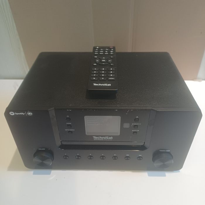 Радіоприймач TechniSat DigitRadio 570 CD IR Black