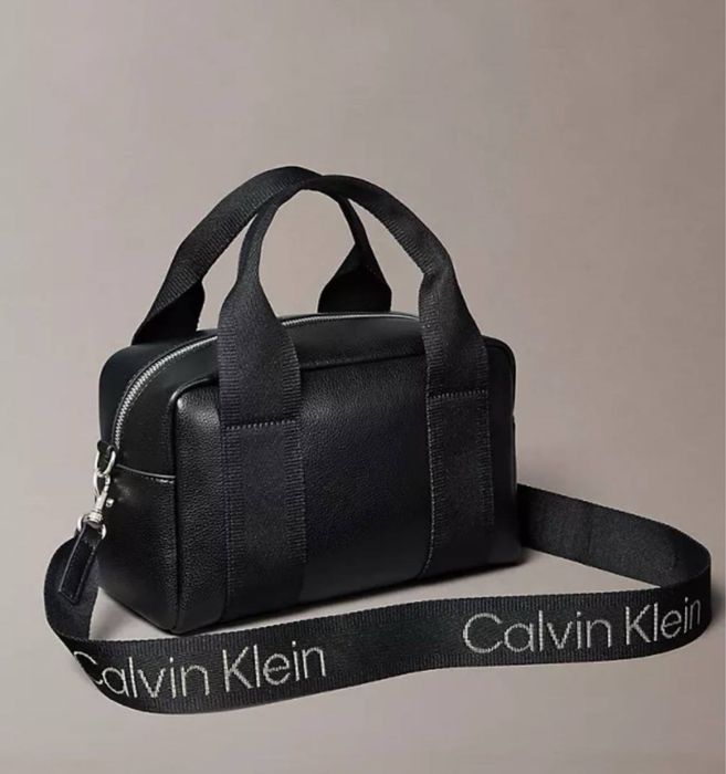 Жіноча сумка Calvin Klein