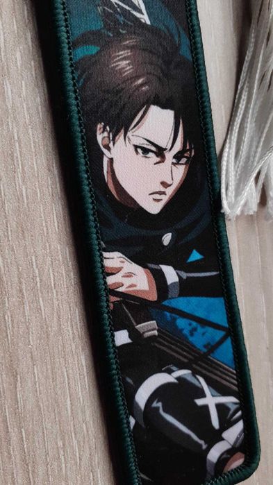 Marcador de livros Levi Ackerman Porta chaves anime attack on titan