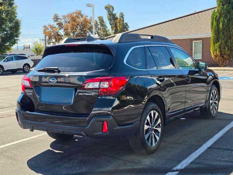 Subaru Outback Limited      2018
