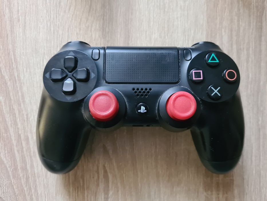 Pady do konsoli PS4.
