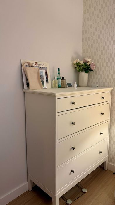 IDANÄS Chest of 4 drawers, white, 104x118 cm/IDANÄS Cómoda com 4 gavetas, branca