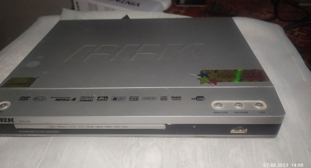 Продам DVD BBK - караоке б/у в хорошем состоянии