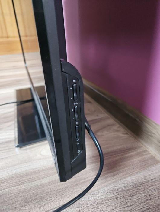 Telewizor Thompson 32' z dekoderem
